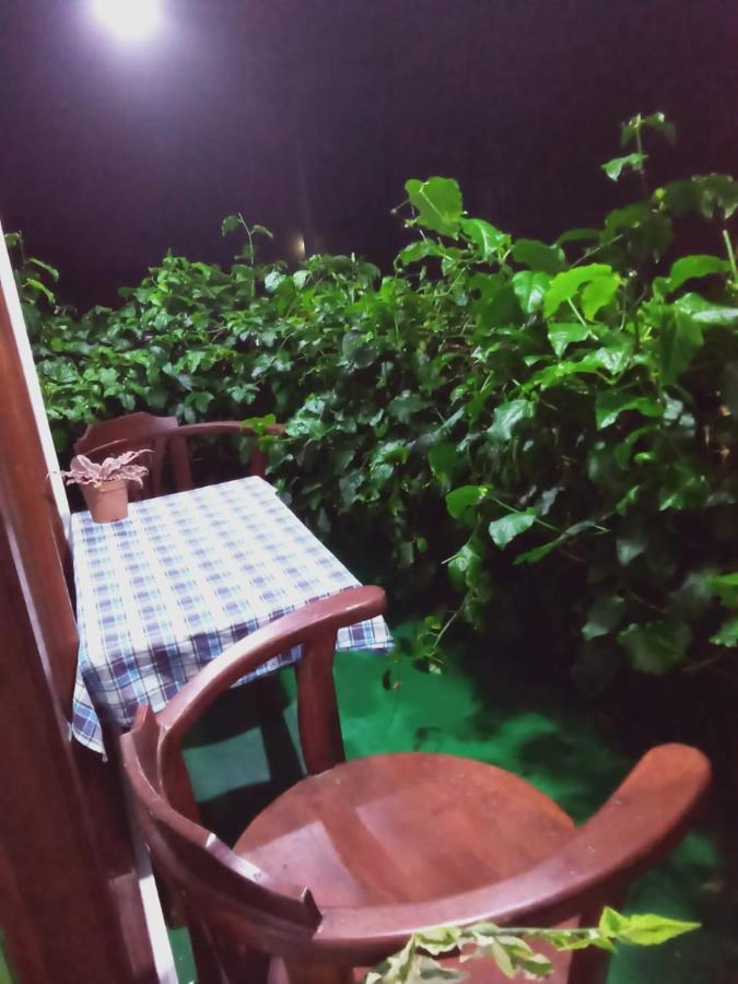Elegant Home Stay Ella Esterno foto