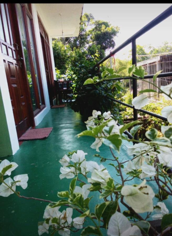 Elegant Home Stay Ella Esterno foto