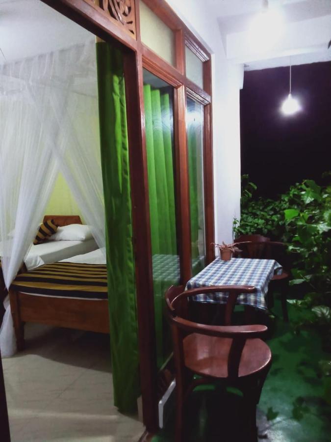 Elegant Home Stay Ella Esterno foto