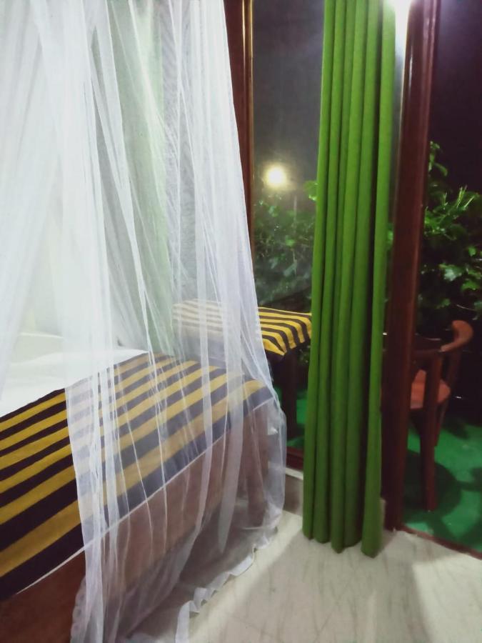 Elegant Home Stay Ella Esterno foto
