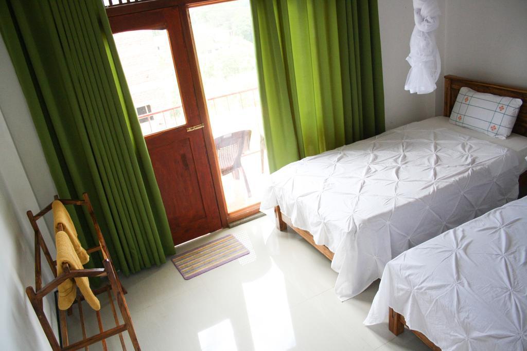 Elegant Home Stay Ella Esterno foto