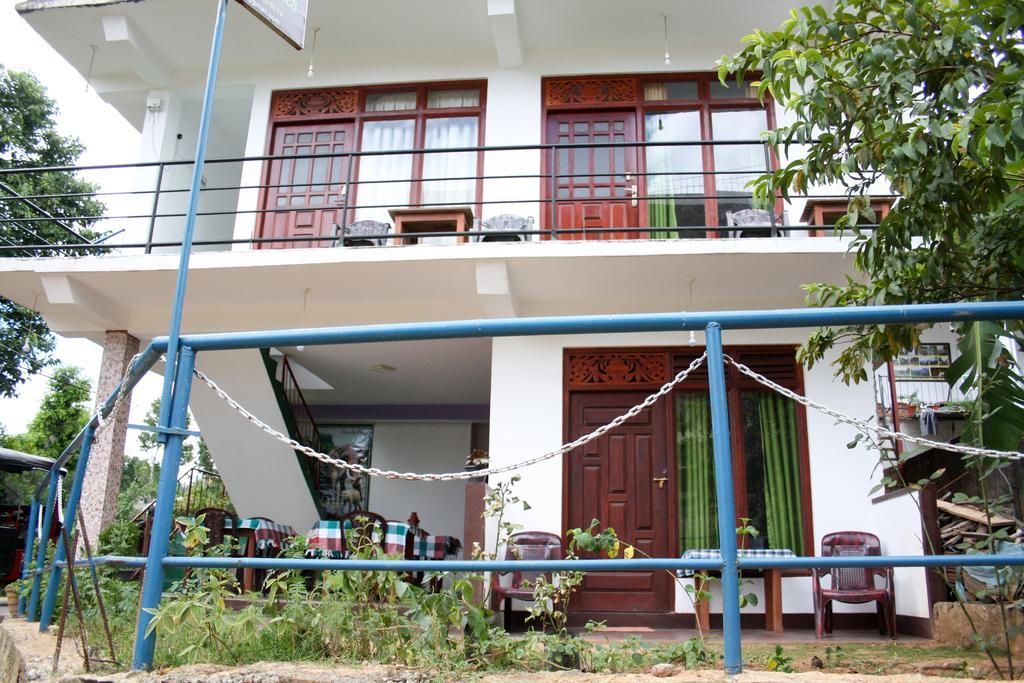 Elegant Home Stay Ella Esterno foto