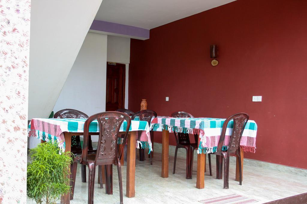Elegant Home Stay Ella Esterno foto