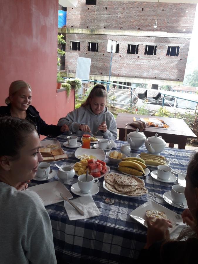 Elegant Home Stay Ella Esterno foto