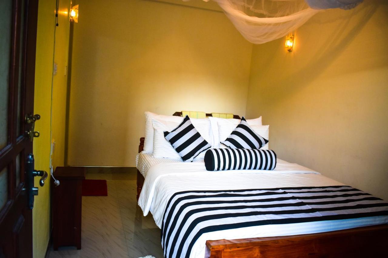 Elegant Home Stay Ella Esterno foto