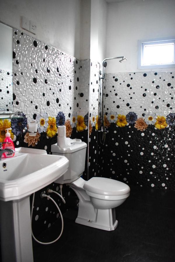 Elegant Home Stay Ella Esterno foto
