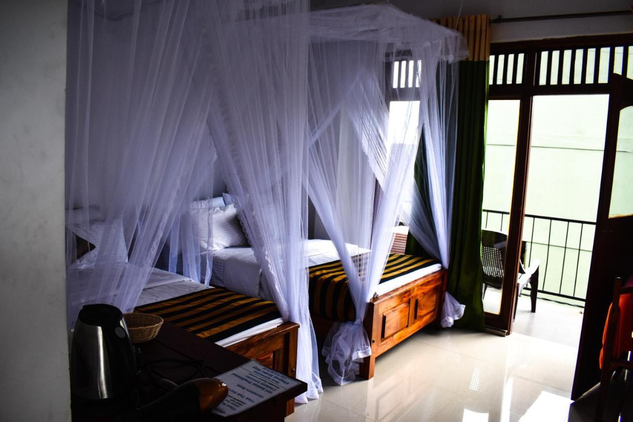 Elegant Home Stay Ella Esterno foto